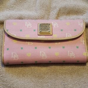 DOONEY &BOURKE